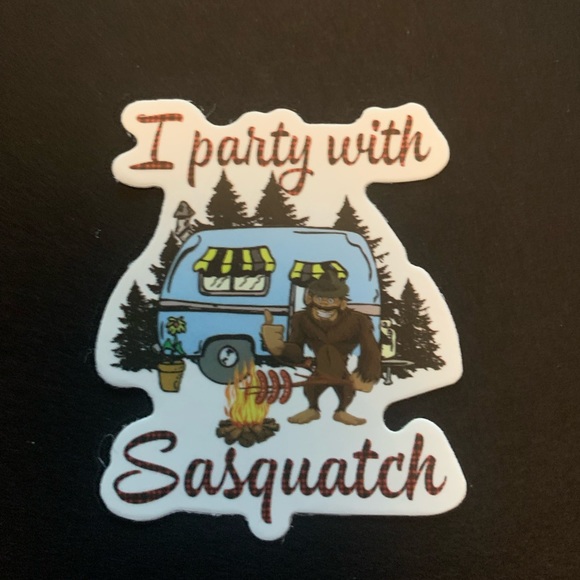 Do you believe in Bigfoot? - Picture 3 of 6